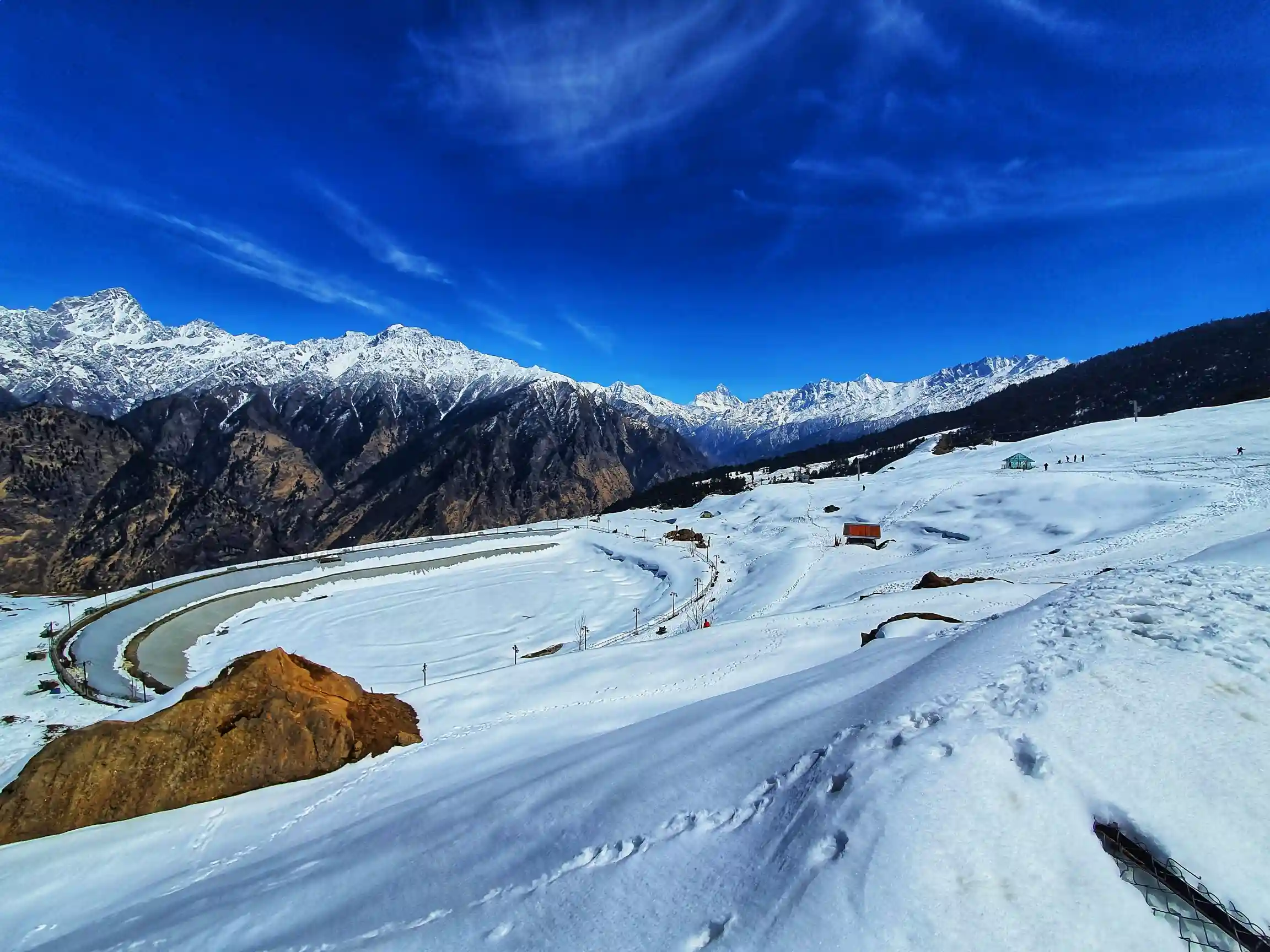 Auli ski tour package Uttarakhand