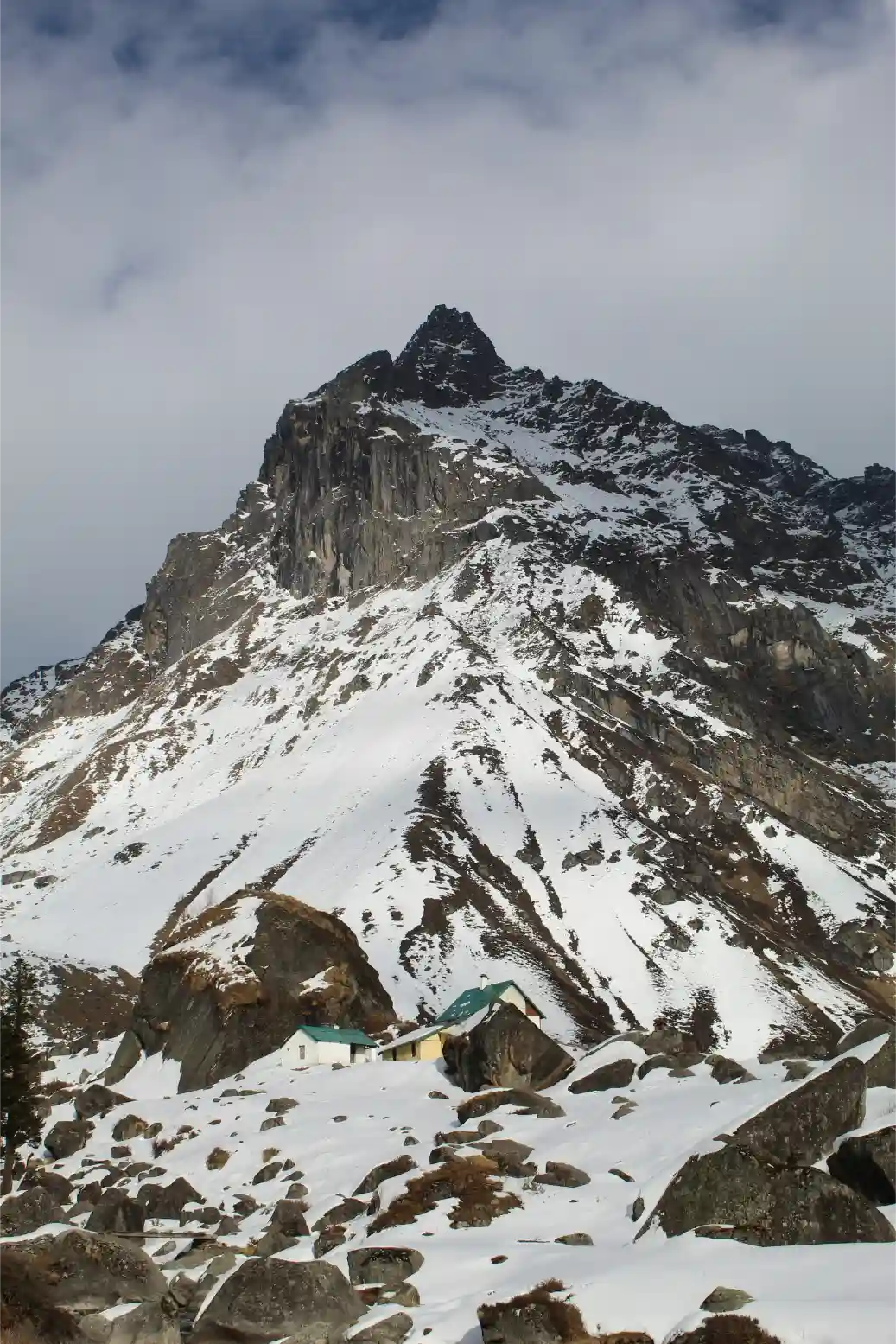 Snow peak and rest house Har Ki Dun