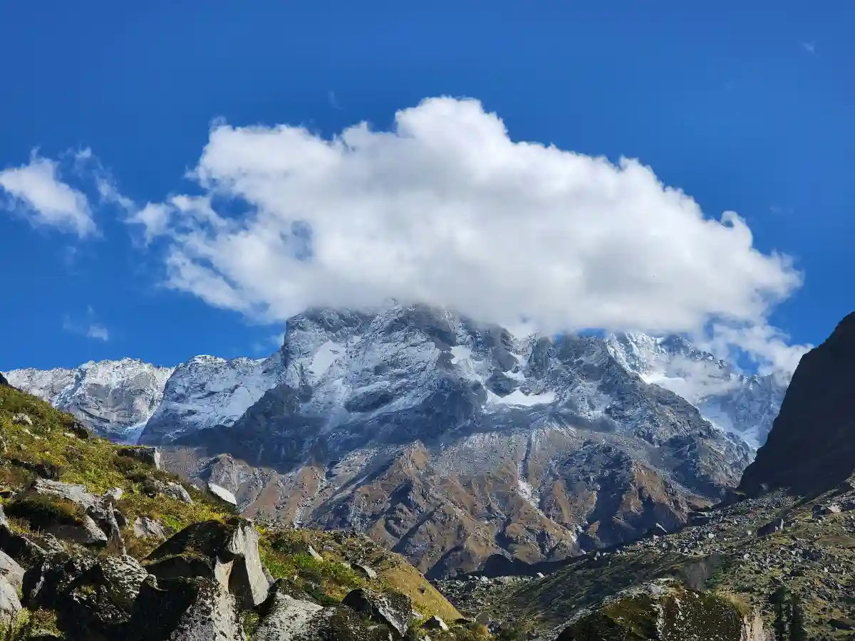 Snow peaks over Har Ki Dun valley